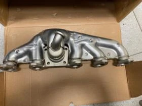 Изпускателен колектор нов Vw Touareg 2. 5TDI  070253017, снимка 1