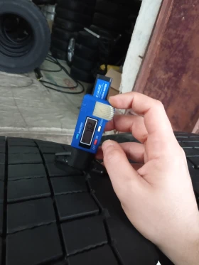 Гуми, снимка 5