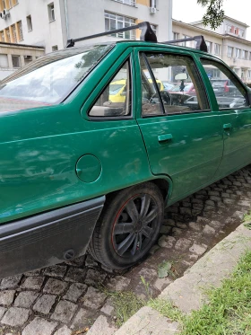 Opel Kadett седан, снимка 5