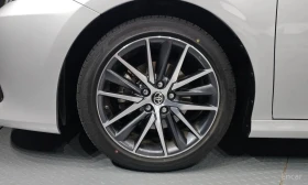 Toyota Camry * 2.5 XLE Hybrid * , снимка 5