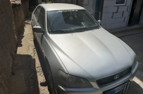 ����� �� �������� �� Lexus IS 200
