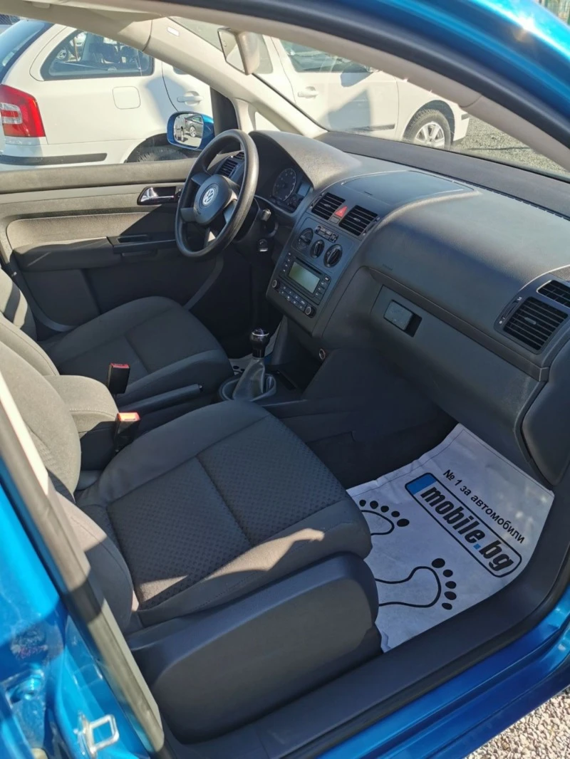 VW Touran 1.6i, снимка 7 - Автомобили и джипове - 42881169