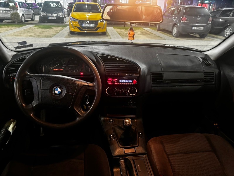 BMW 318 i, снимка 5 - Автомобили и джипове - 44972737