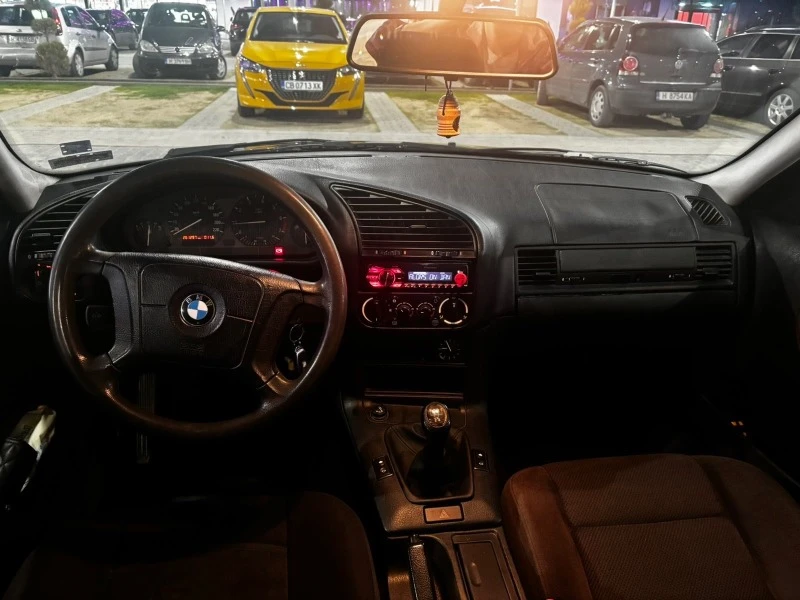 BMW 318 i, снимка 5 - Автомобили и джипове - 46861477