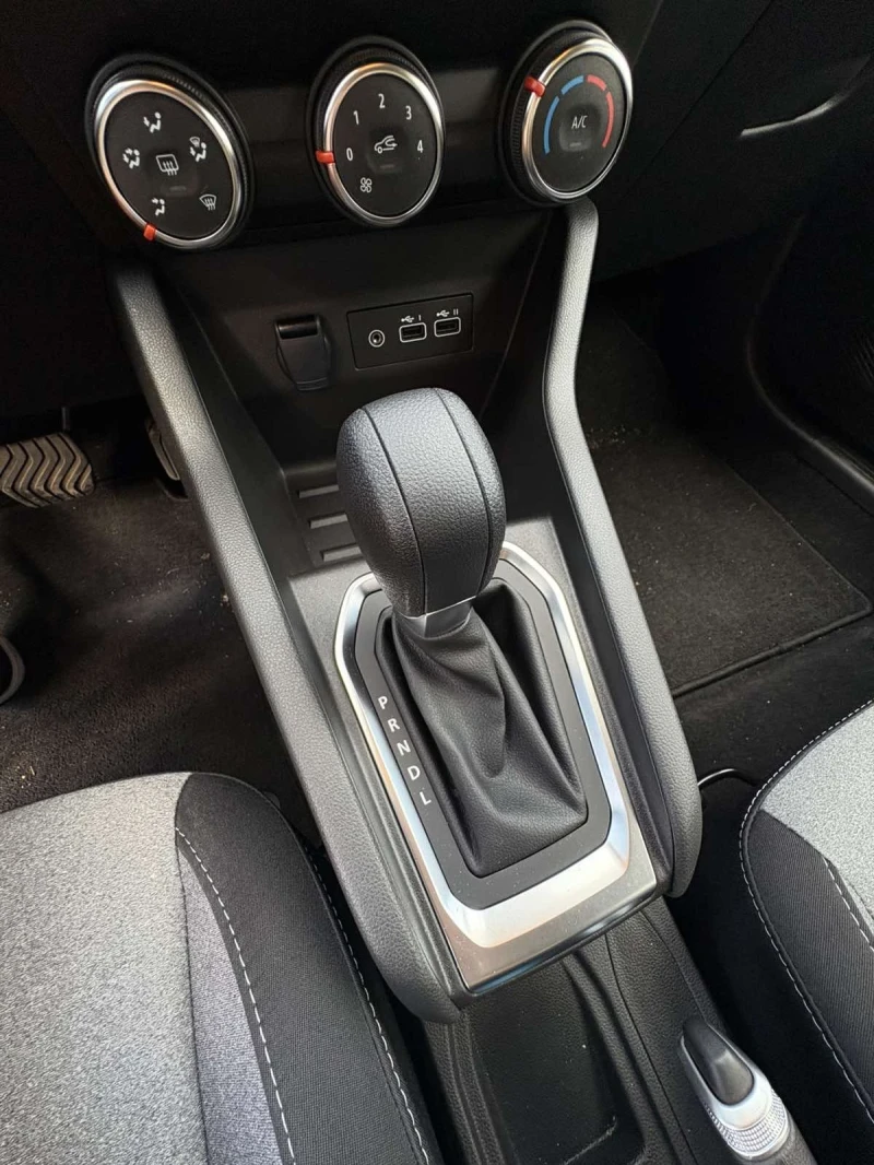 Renault Clio АВТОМАТИК 2024г от БГ ДИЛЪР, снимка 15 - Автомобили и джипове - 51829710