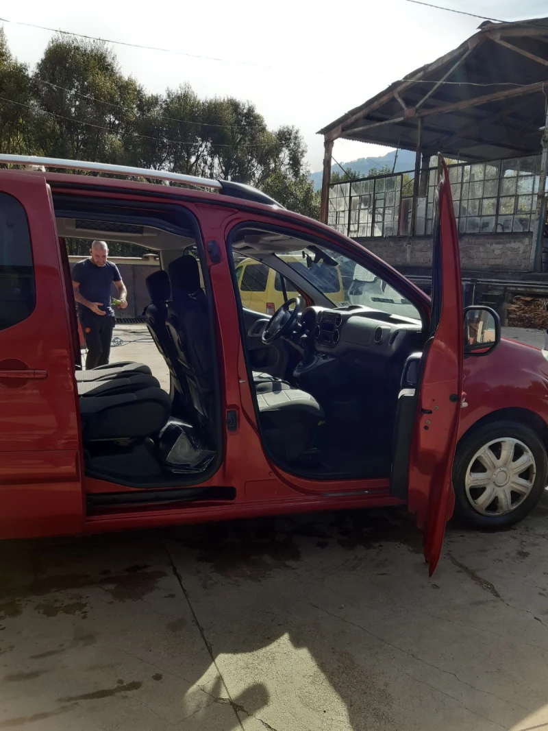 Citroen Berlingo Multispace, снимка 9 - Автомобили и джипове - 47680835