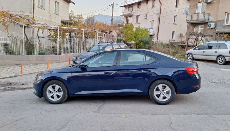 Skoda Superb 2.0tdi 150к.с. EURO6 Sedan 2018г. 6 скорости , снимка 8 - Автомобили и джипове - 47916994