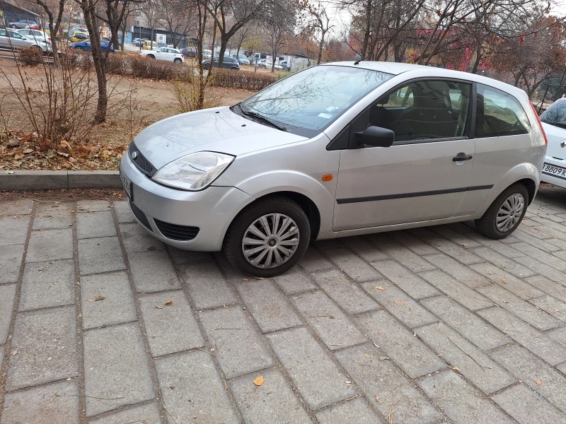 Ford Fiesta 1.4, снимка 5 - Автомобили и джипове - 48203999