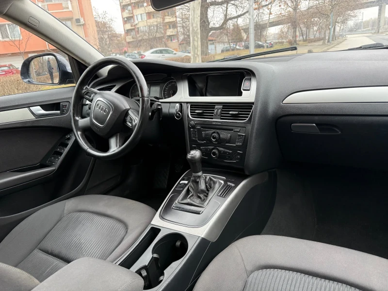 Audi A4 1.8 TFSI 160кс Седан, снимка 9 - Автомобили и джипове - 48934309