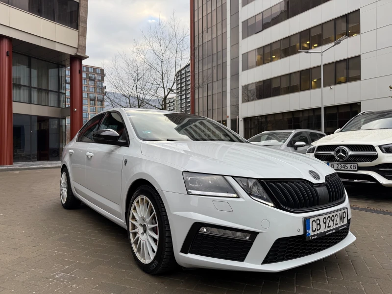 Skoda Octavia RS Auto 245PS, снимка 3 - Автомобили и джипове - 49308966