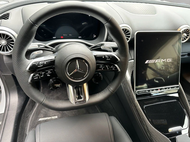 Mercedes-Benz SL 63 AMG /4-MATIC/AERO/CARBON/BURMESTER/NIGHT/HEAD UP/360/, снимка 9 - Автомобили и джипове - 50376607