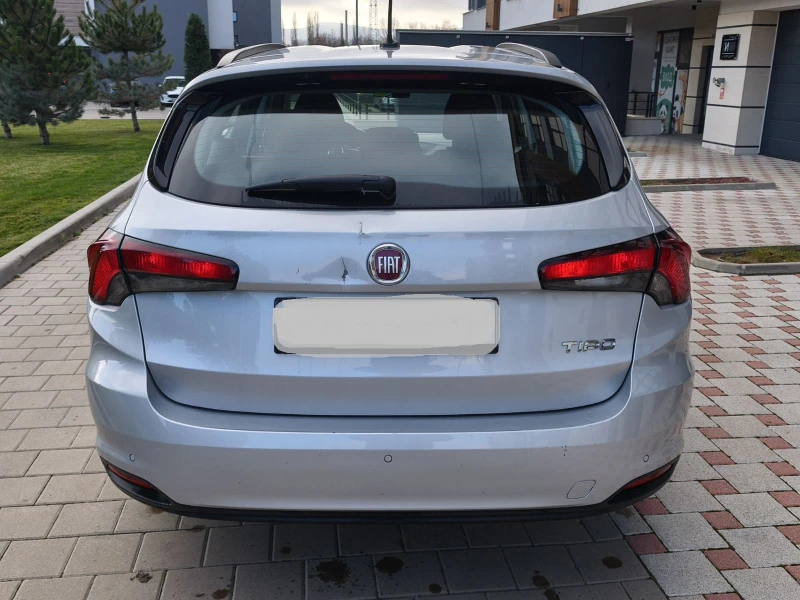 Fiat Tipo 1.6 MULTI JET EURO 6D, снимка 15 - Автомобили и джипове - 52789428