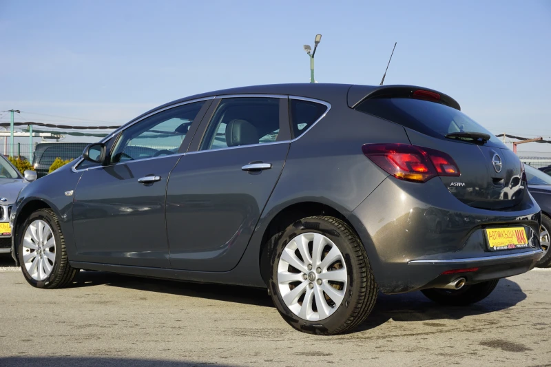 Opel Astra 1.4/135х.км/COSMO/ХЕЧБЕК, снимка 3 - Автомобили и джипове - 52857635