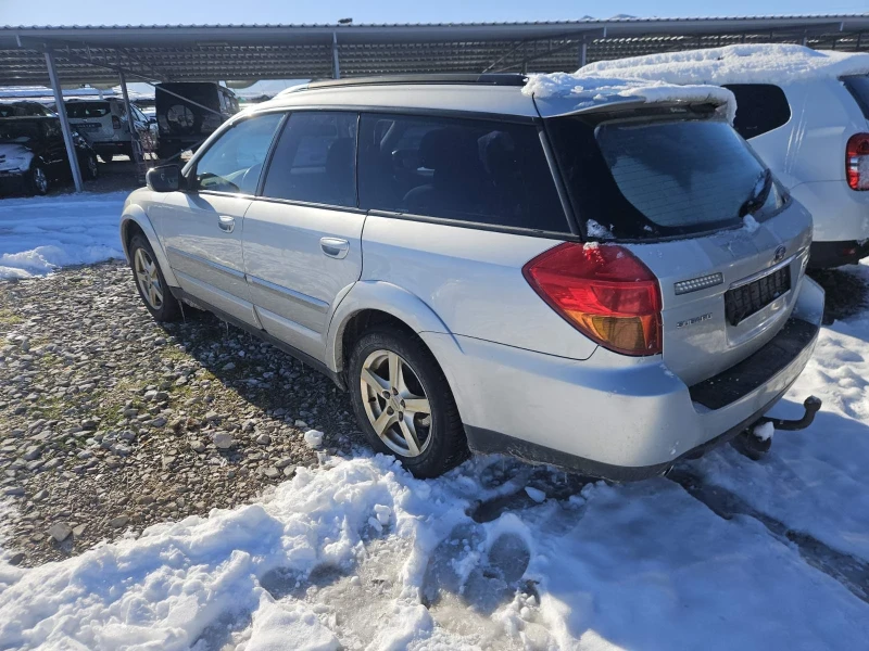 Subaru Outback, снимка 4 - Автомобили и джипове - 53072219