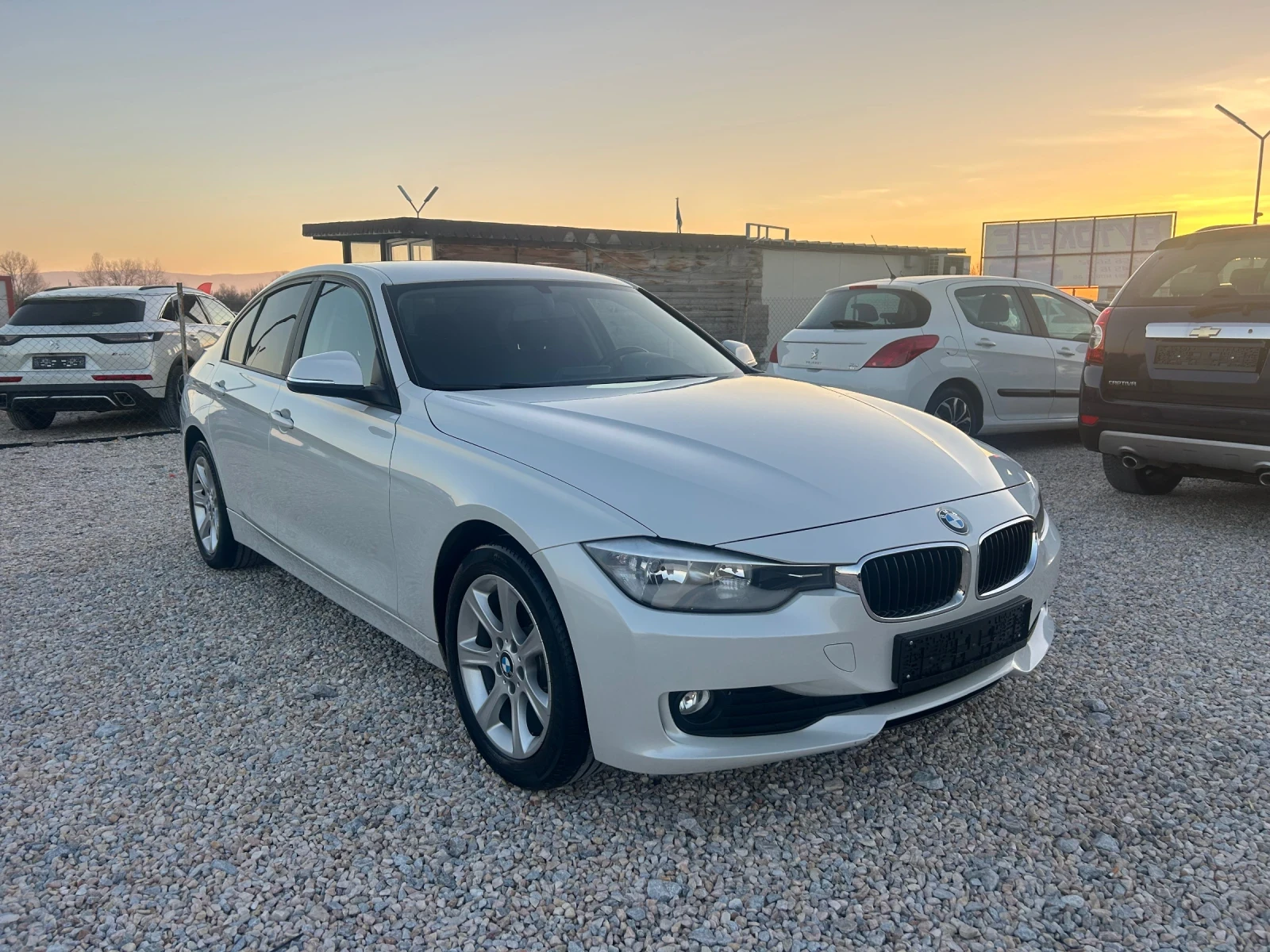 BMW 316 * 178000km* NAVI*  - изображение 2