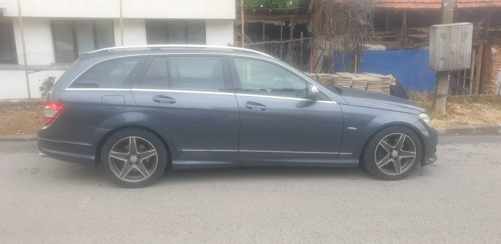 Mercedes-Benz C 320 AMG пакет 4х4 - изображение 3