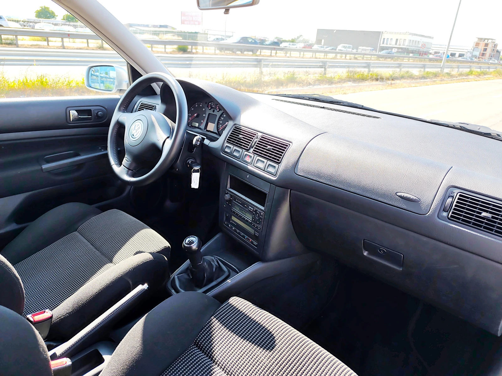 VW Golf 1.6i 19000km !!!!! - изображение 7