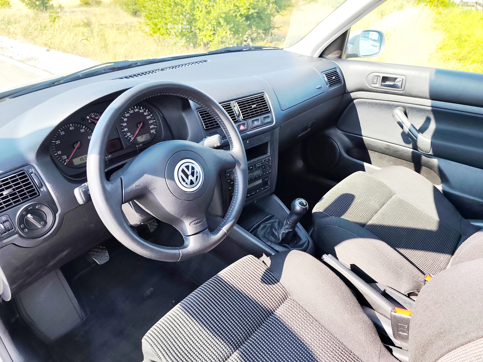 VW Golf 1.6i 19000km !!!!! - изображение 6