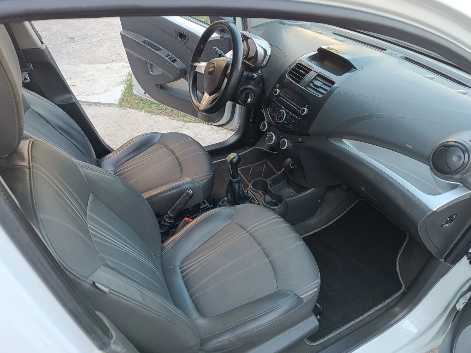 Chevrolet Spark 1.0 16V 4 цилиндъра Клима - изображение 10