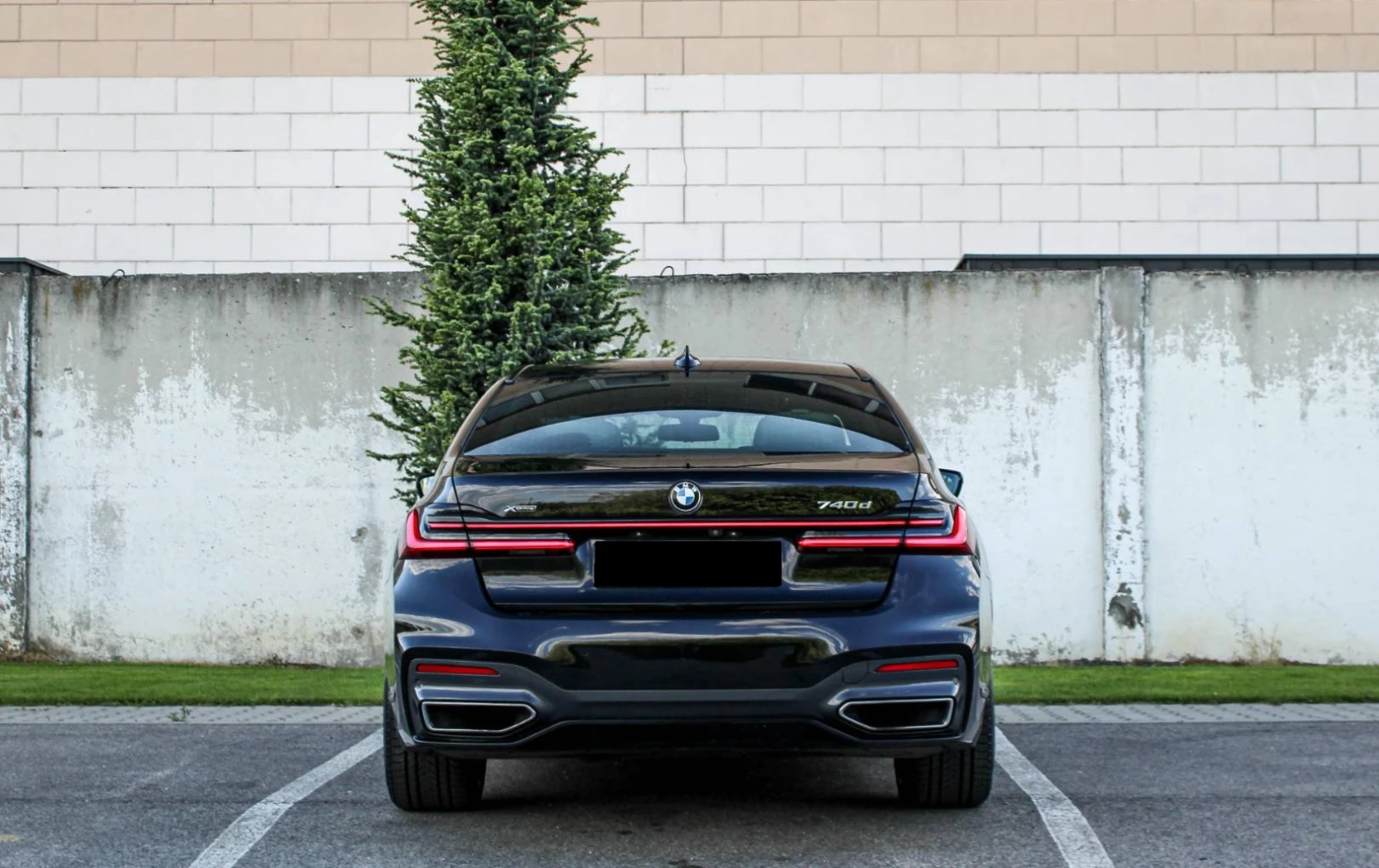 BMW 740 xDrive M-Sport - изображение 2