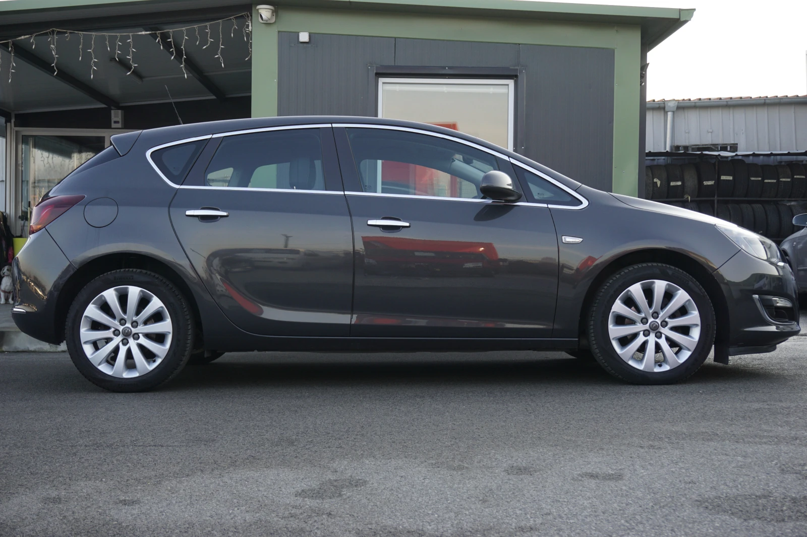 Opel Astra 1.4/135х.км/COSMO/ХЕЧБЕК - изображение 6