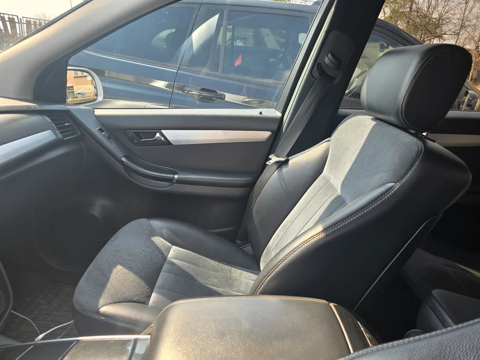 Mercedes-Benz R 350 R350 4-matic , снимка 14 - Автомобили и джипове - 53874813