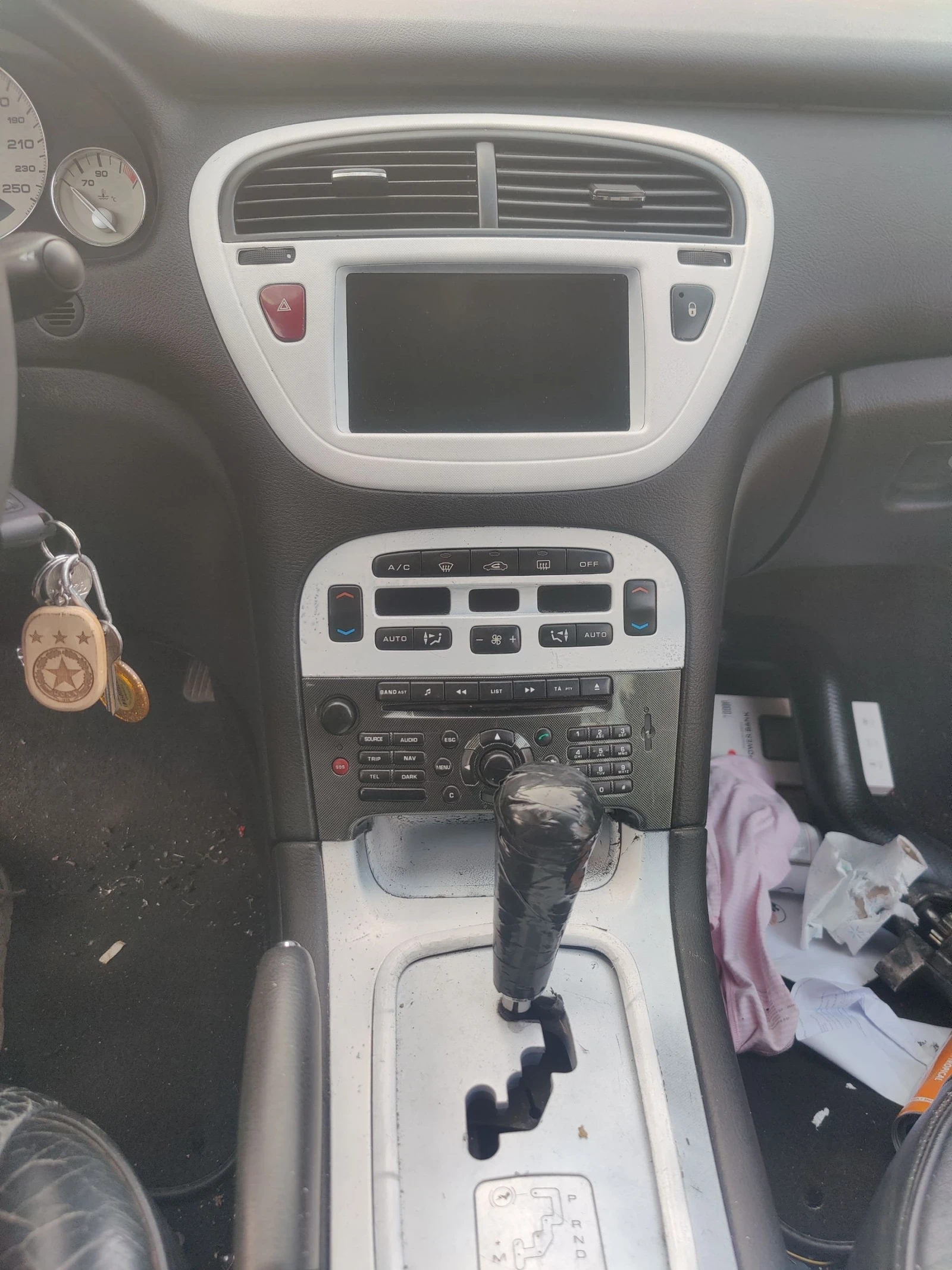 Peugeot 407 2.2HDI FACE автомат, снимка 5 - Автомобили и джипове - 53989815