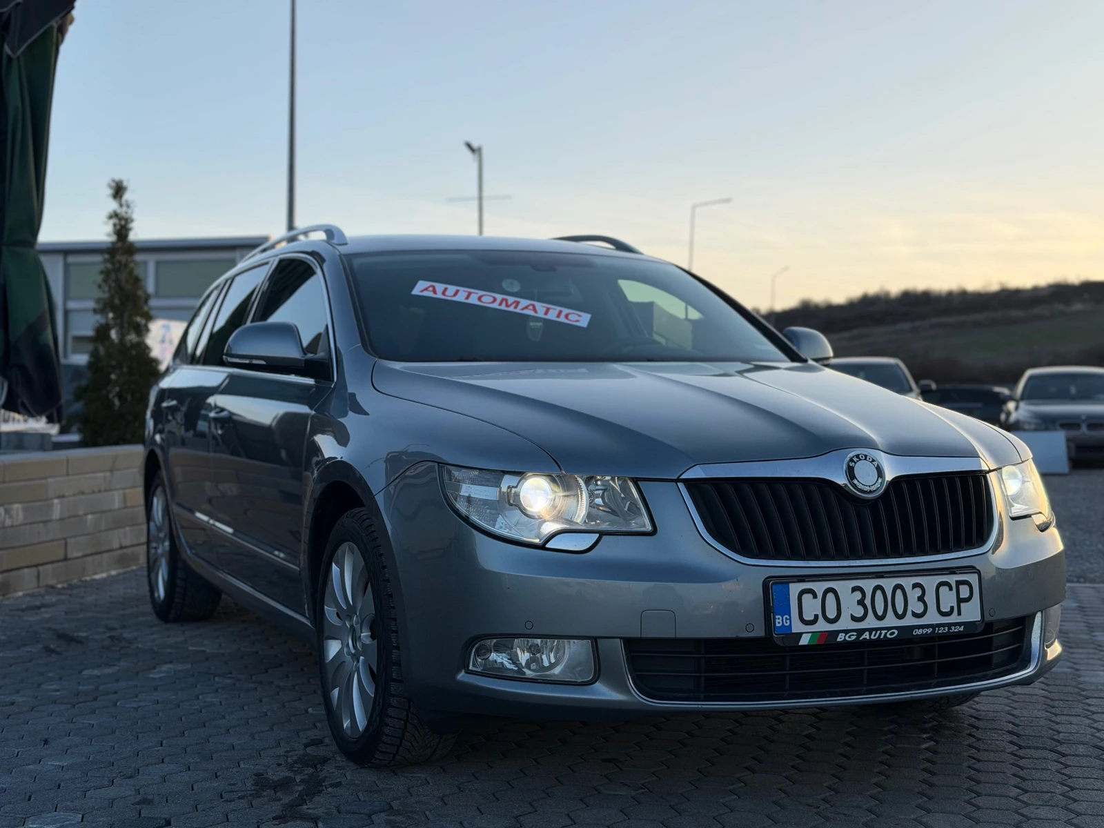 Skoda Superb * ИТАЛИЯ* НАВИГАЦИЯ* КСЕНОН* КОЖА* , снимка 3 - Автомобили и джипове - 54001112