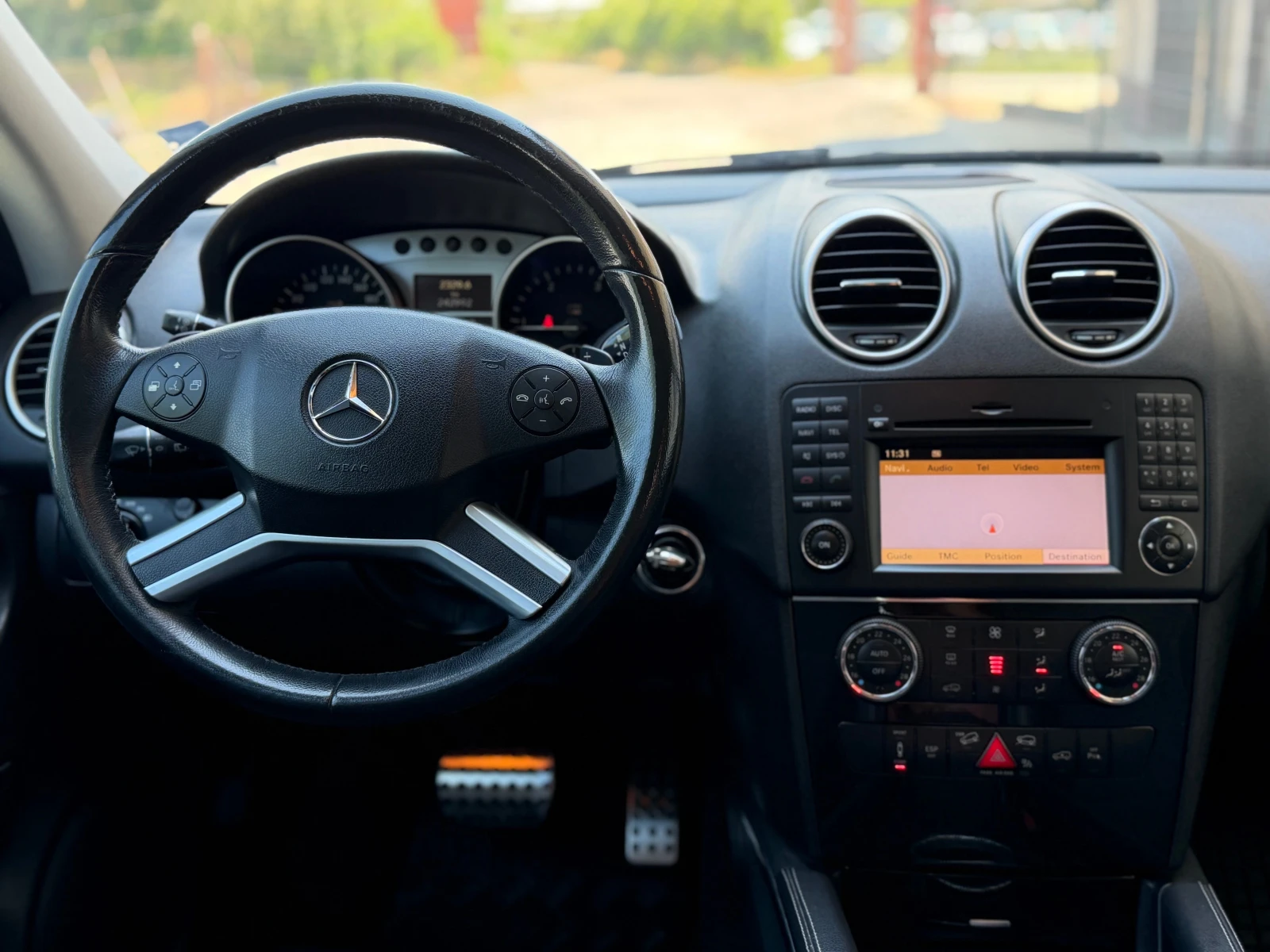 Mercedes-Benz ML 280 * ИТАЛИЯ* НАПЪЛНО ОБСЛУЖЕН* , снимка 10 - Автомобили и джипове - 54001112
