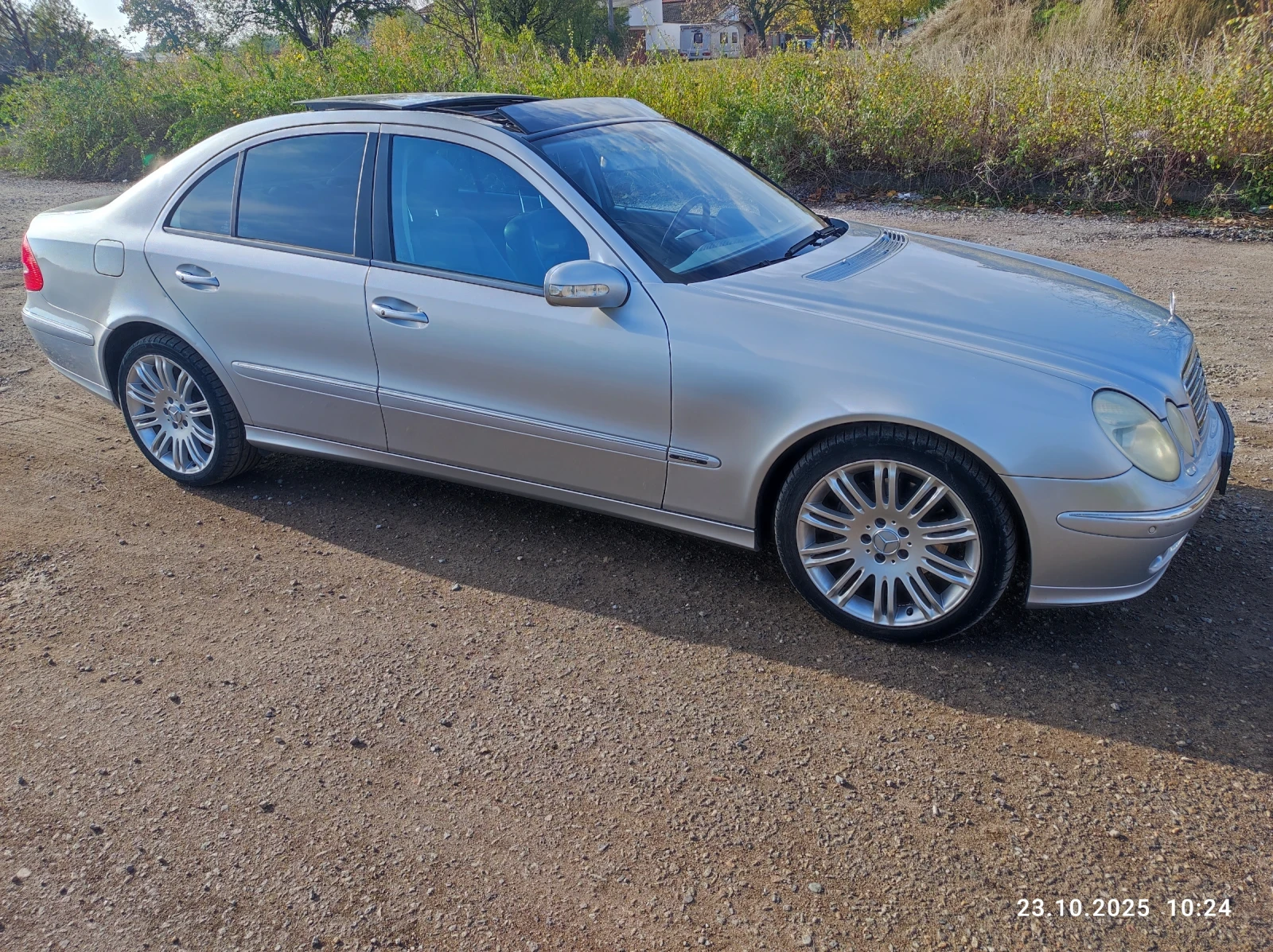 Mercedes-Benz E 320, снимка 3 - Автомобили и джипове - 54287659