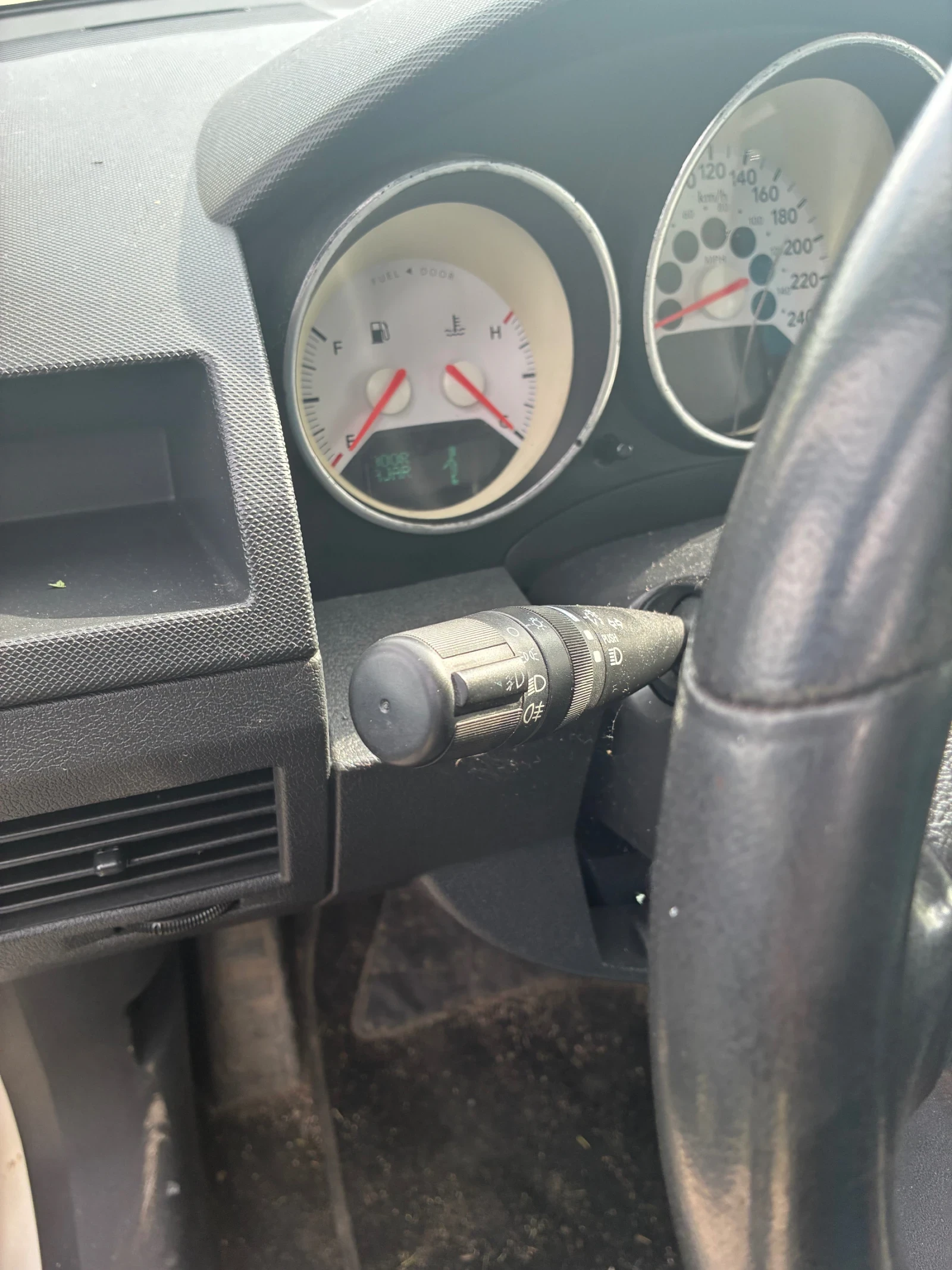 Dodge Caliber 2.0 CDI, снимка 5 - Автомобили и джипове - 54414371