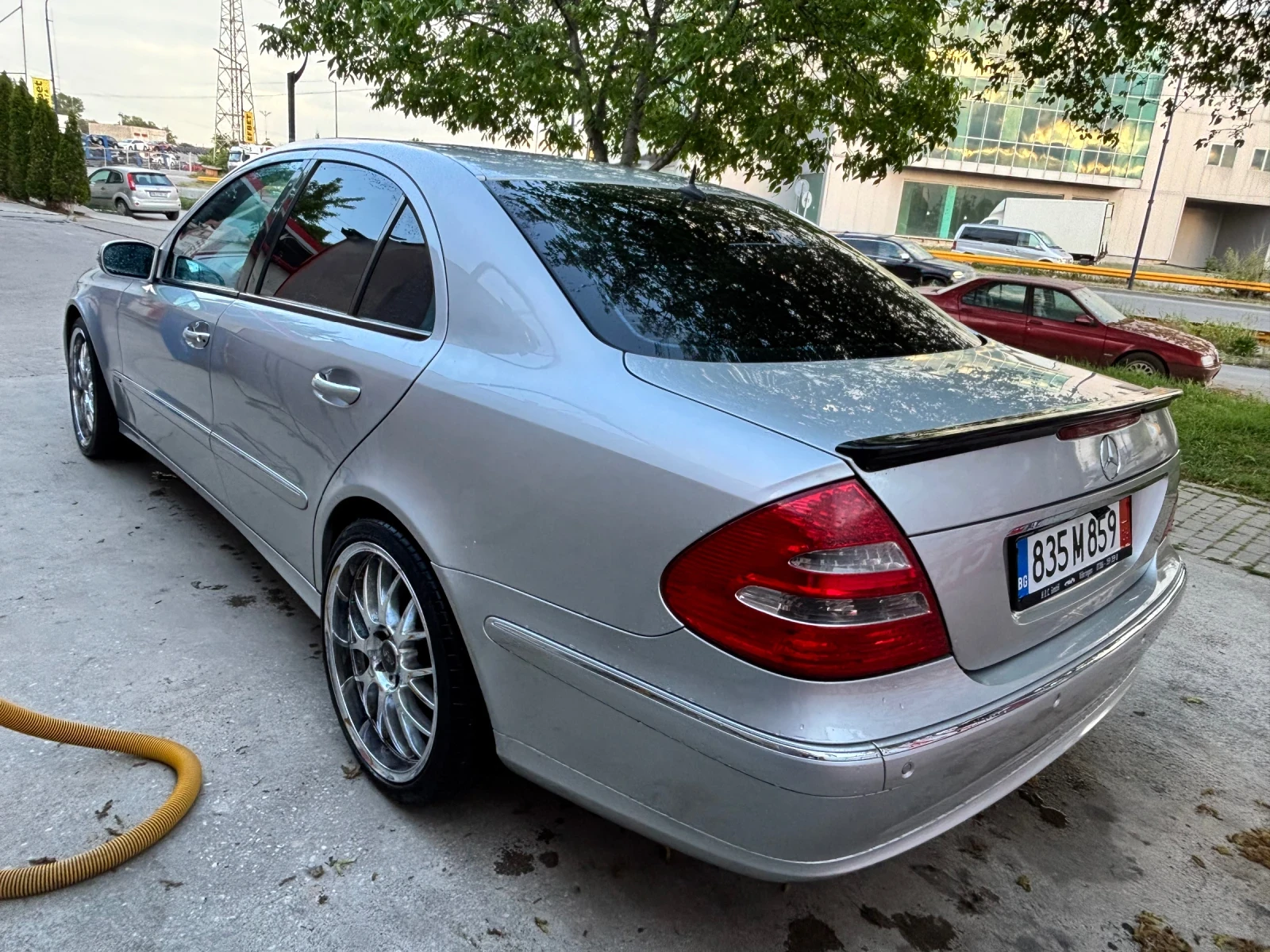 Mercedes-Benz E 270, снимка 4 - Автомобили и джипове - 54544437