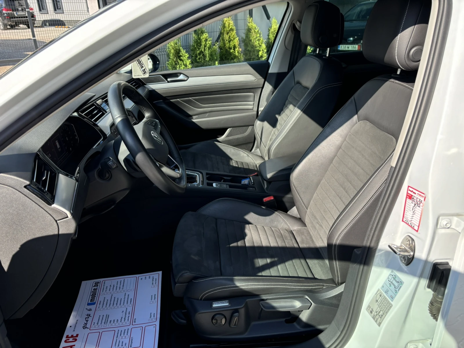 VW Passat ELEGANCE 2.0TDI, снимка 9 - Автомобили и джипове - 54570775