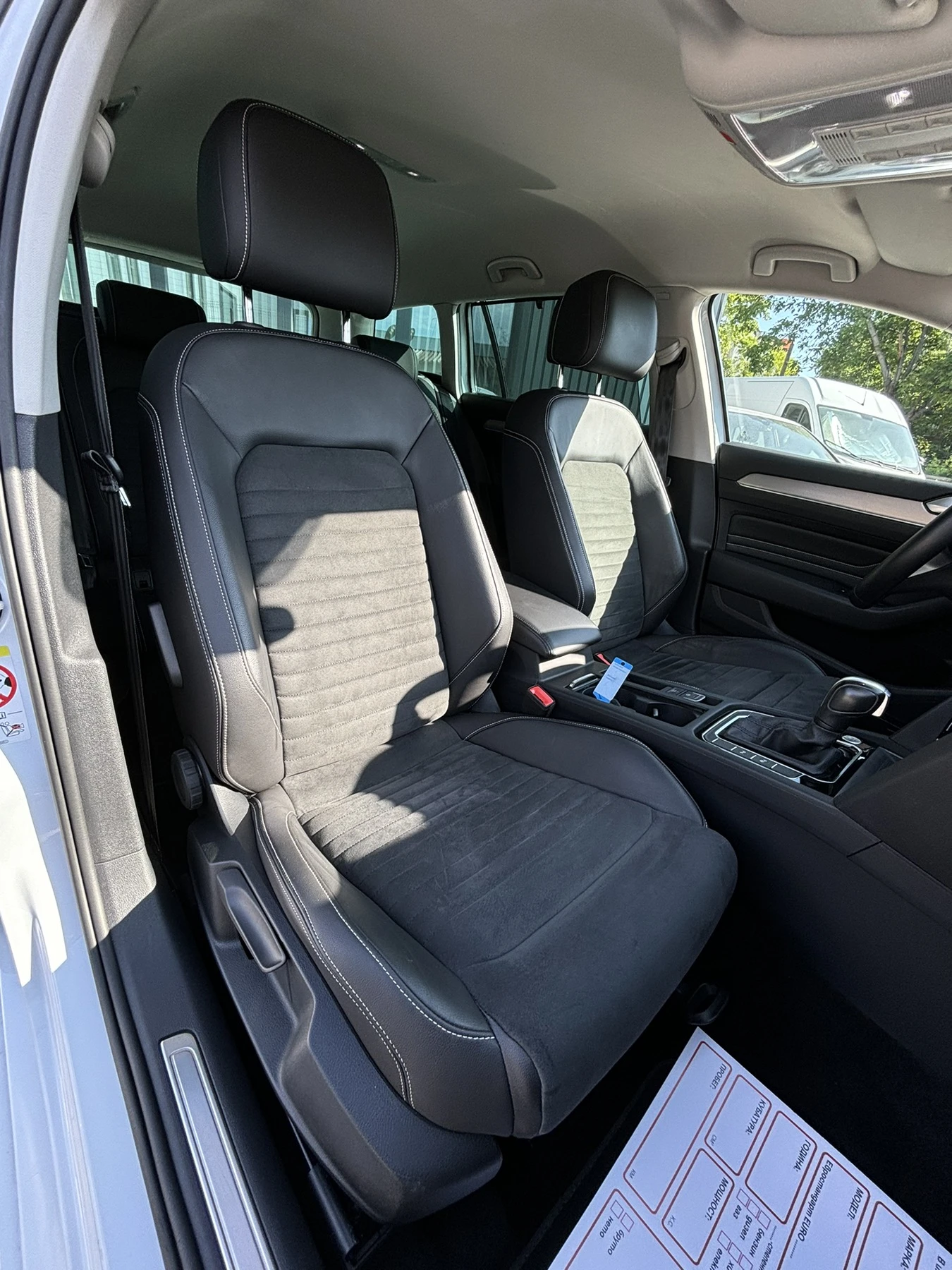 VW Passat ELEGANCE 2.0TDI, снимка 16 - Автомобили и джипове - 54570775