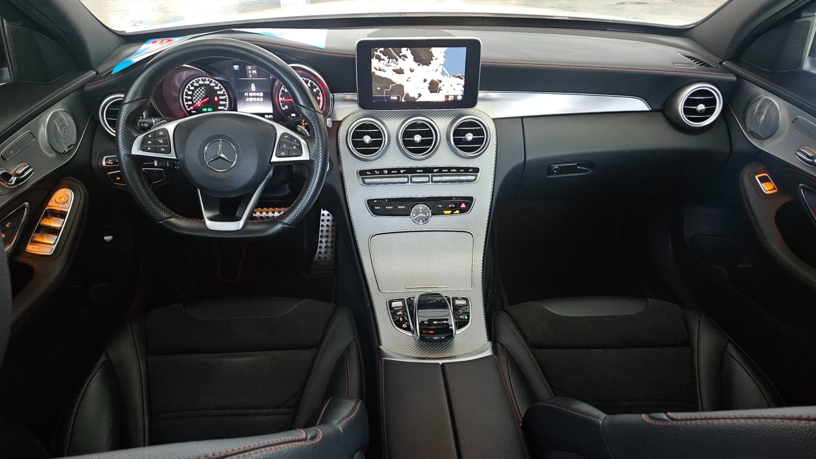 Mercedes-Benz C 43 AMG 2016 | Панорамен покрив | Head-Up Display | , снимка 8 - Автомобили и джипове - 54581758
