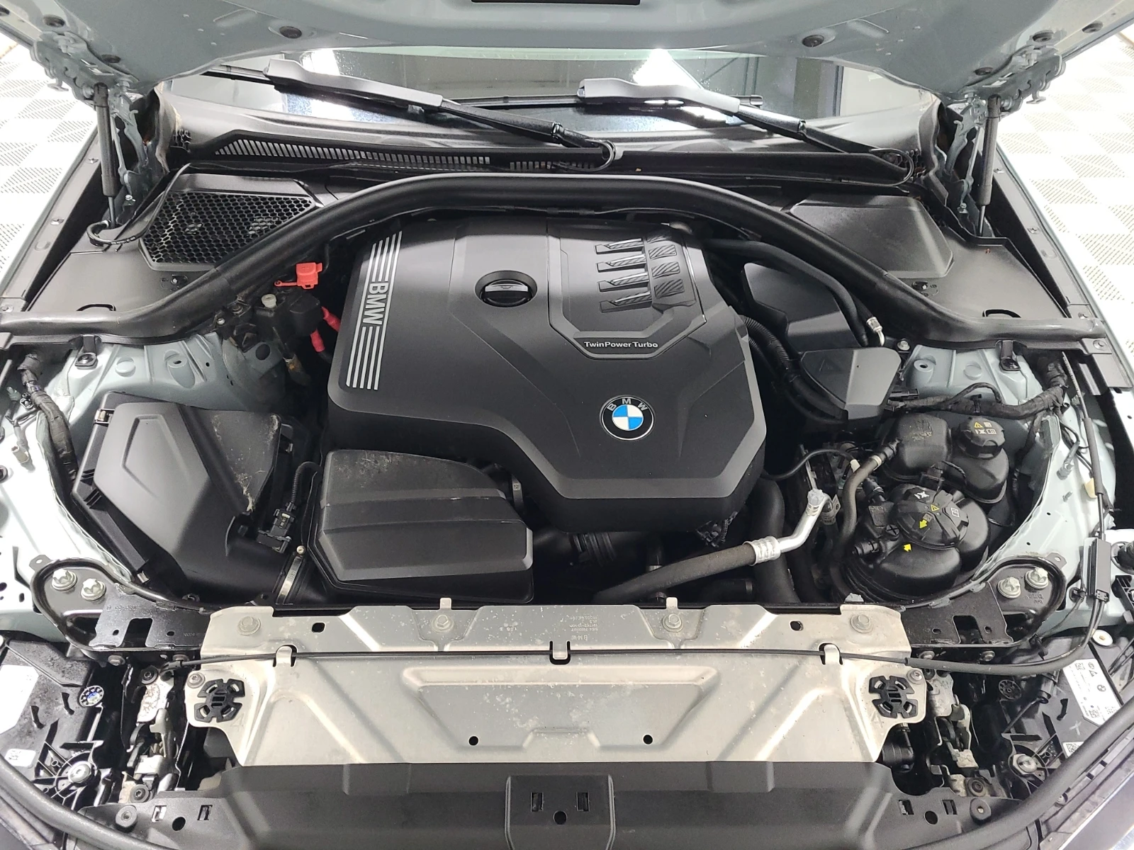 BMW 330 i xDrive/M-Pack/CARFAX/АВТО КРЕДИТ/, снимка 17 - Автомобили и джипове - 54688843