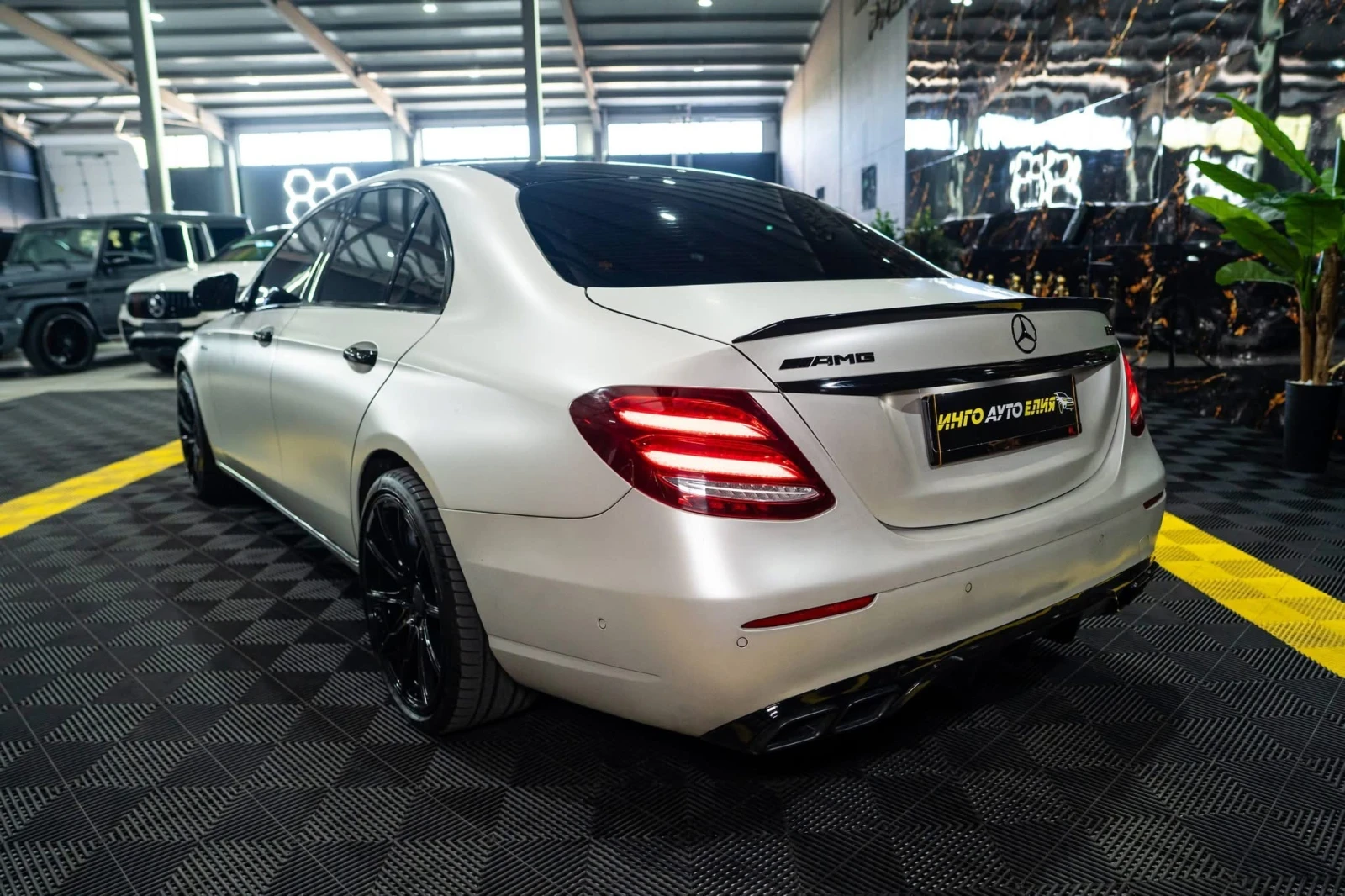 Mercedes-Benz E 220 D FULL AMG LINE LED NAVI BURM ������ 100% | Mobile.bg � ����������� 7