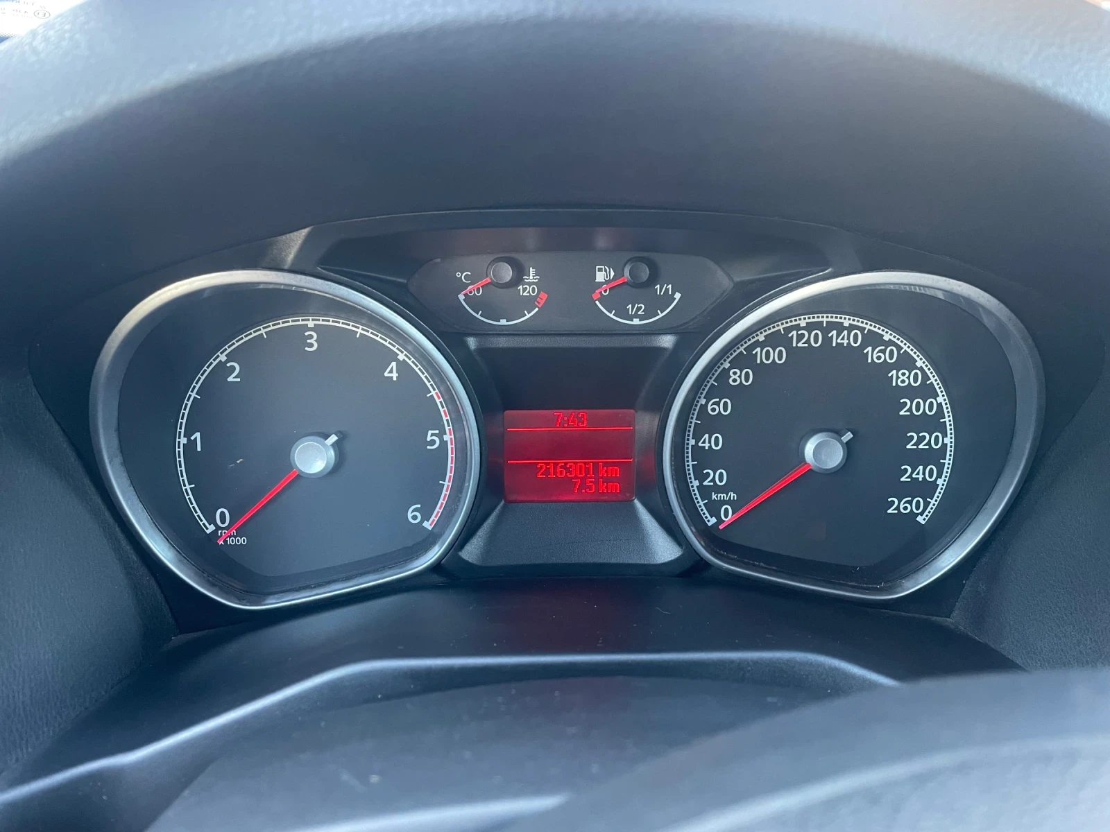 Ford Mondeo 2.0 140кс 🔝, снимка 13 - Автомобили и джипове - 55421715