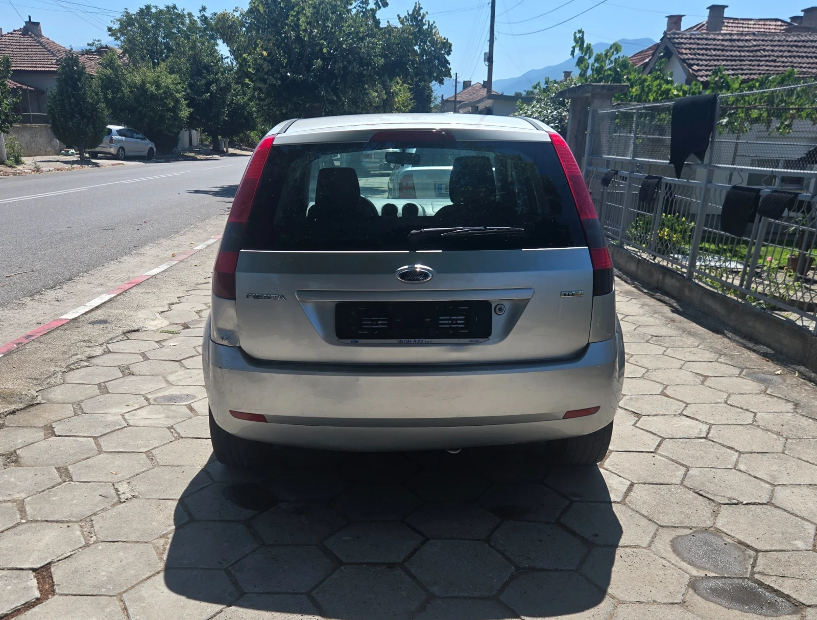 Ford Fiesta 1.4 d, снимка 6 - Автомобили и джипове - 55969468