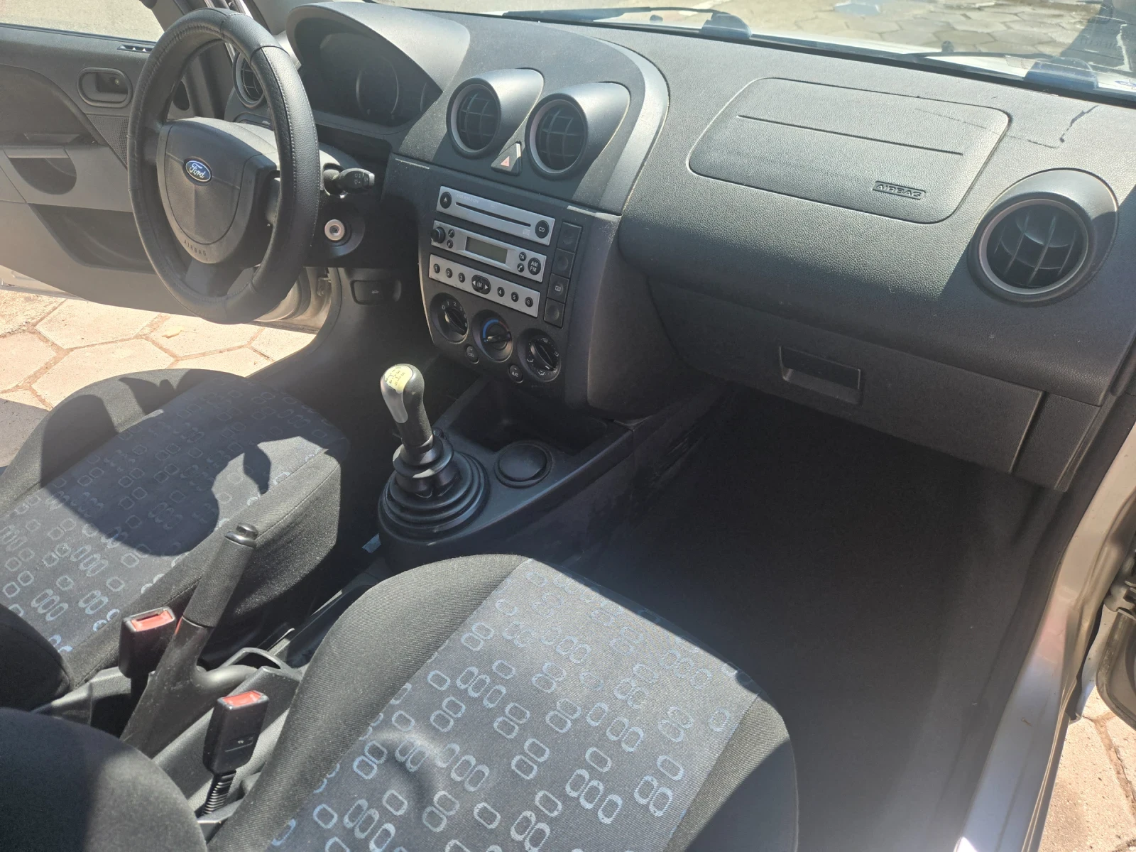 Ford Fiesta 1.4 d, снимка 11 - Автомобили и джипове - 55969468
