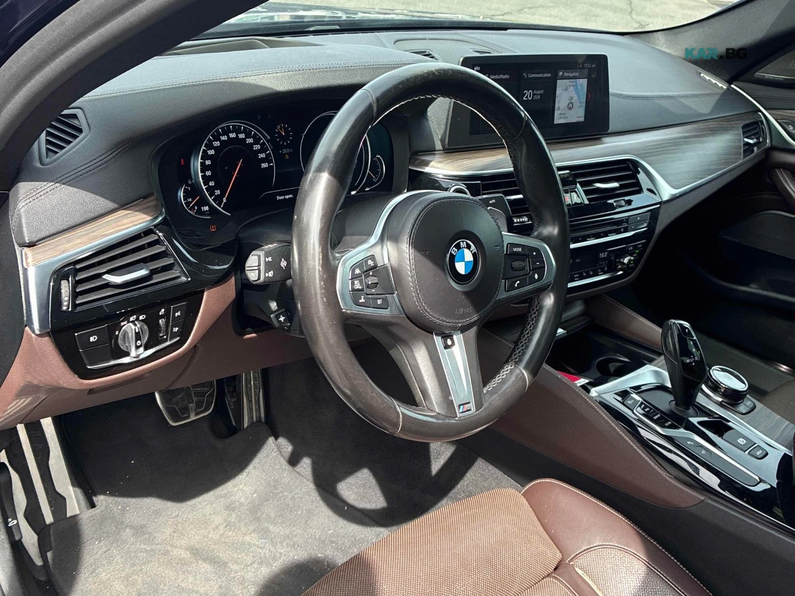 BMW 540 MPACK* ОБДУХ* HUD* DISTRONIC* 360, снимка 8 - Автомобили и джипове - 55748110