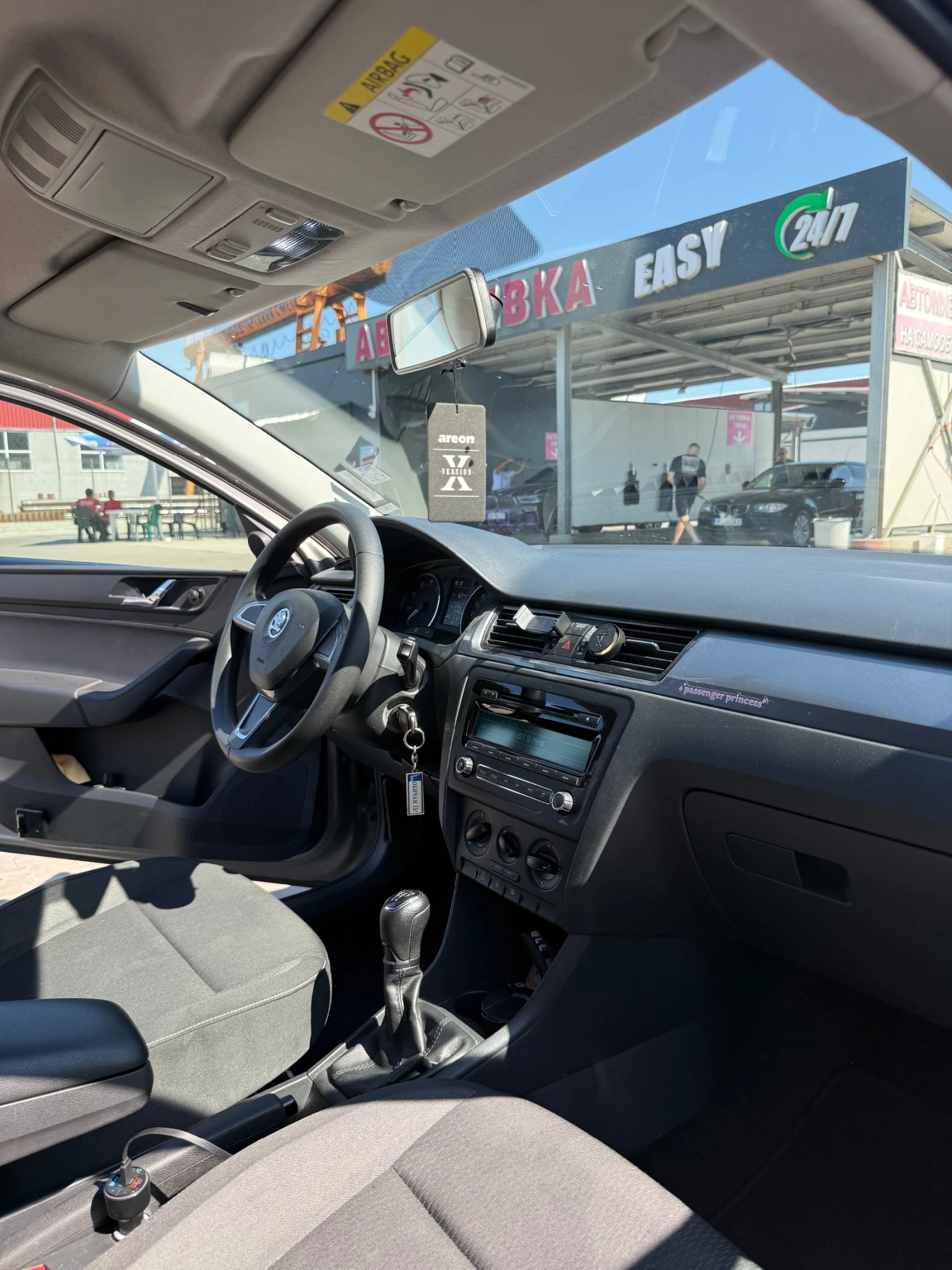 Skoda Rapid, снимка 6 - Автомобили и джипове - 55782457