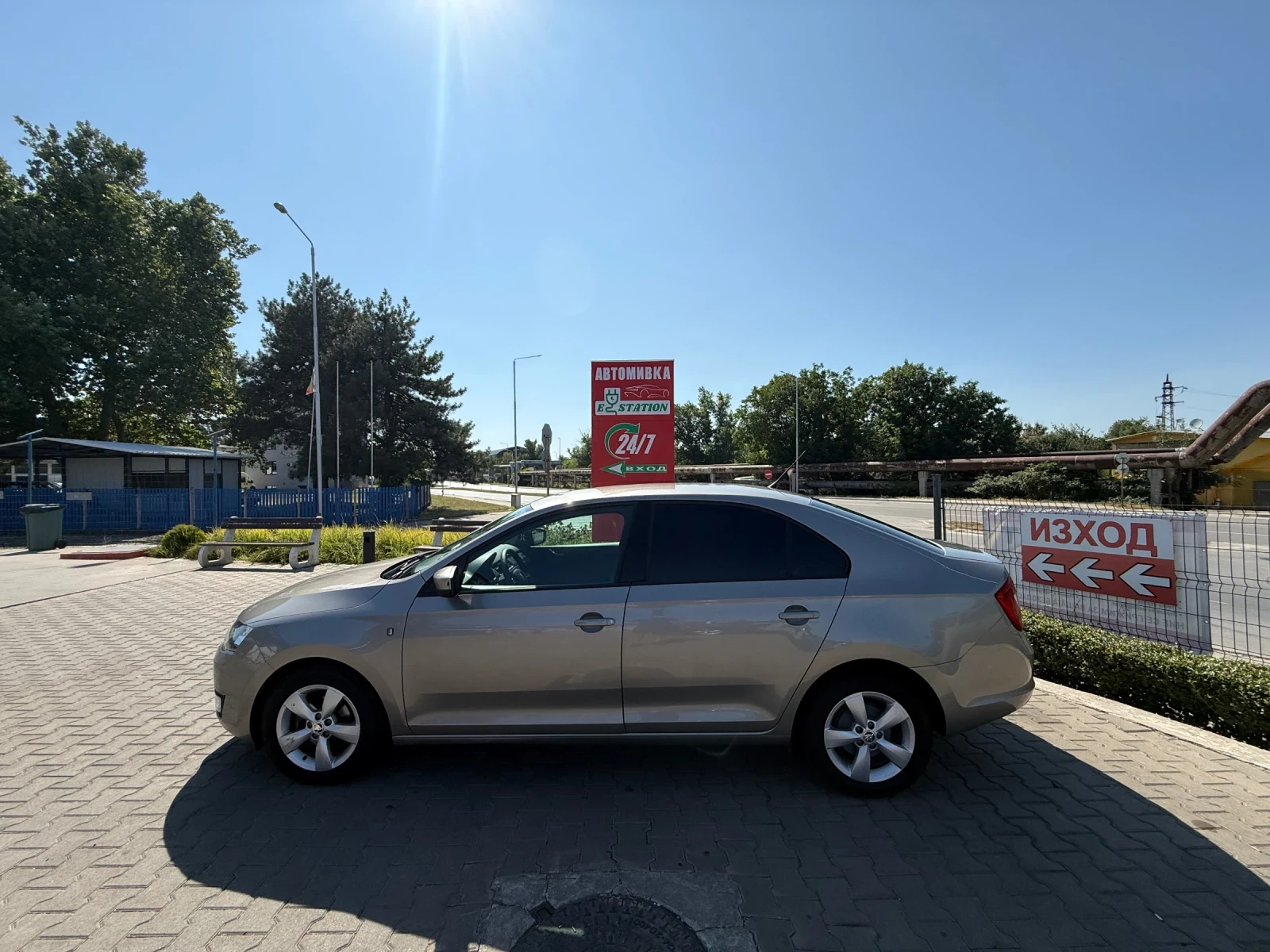 Skoda Rapid, снимка 4 - Автомобили и джипове - 55782457
