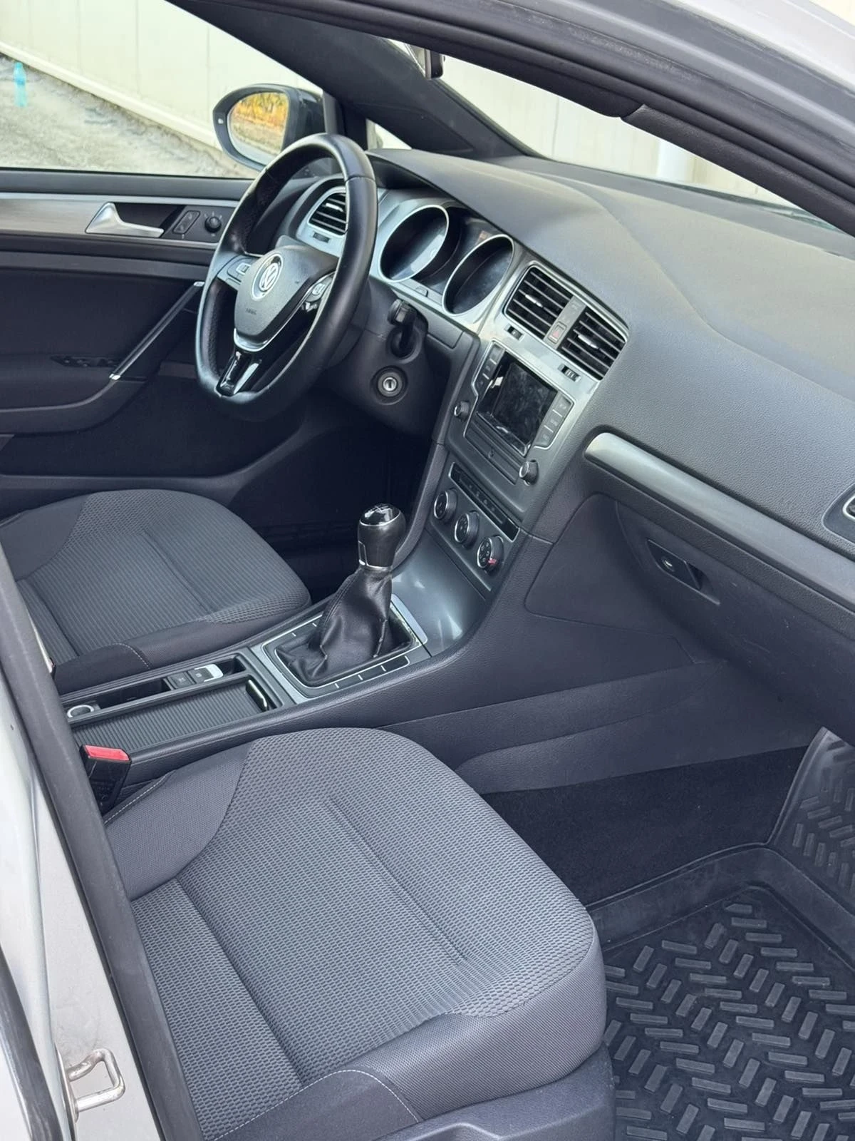 VW Golf 7 1.6TDI, снимка 9 - Автомобили и джипове - 55805609