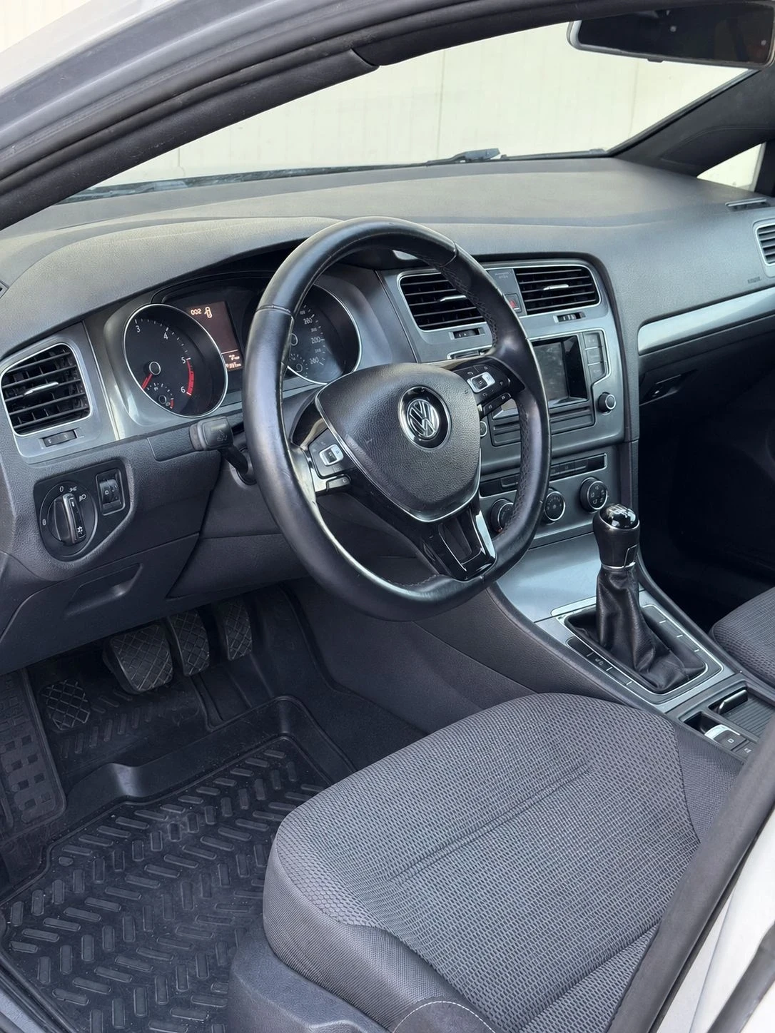 VW Golf 7 1.6TDI, снимка 7 - Автомобили и джипове - 55805609
