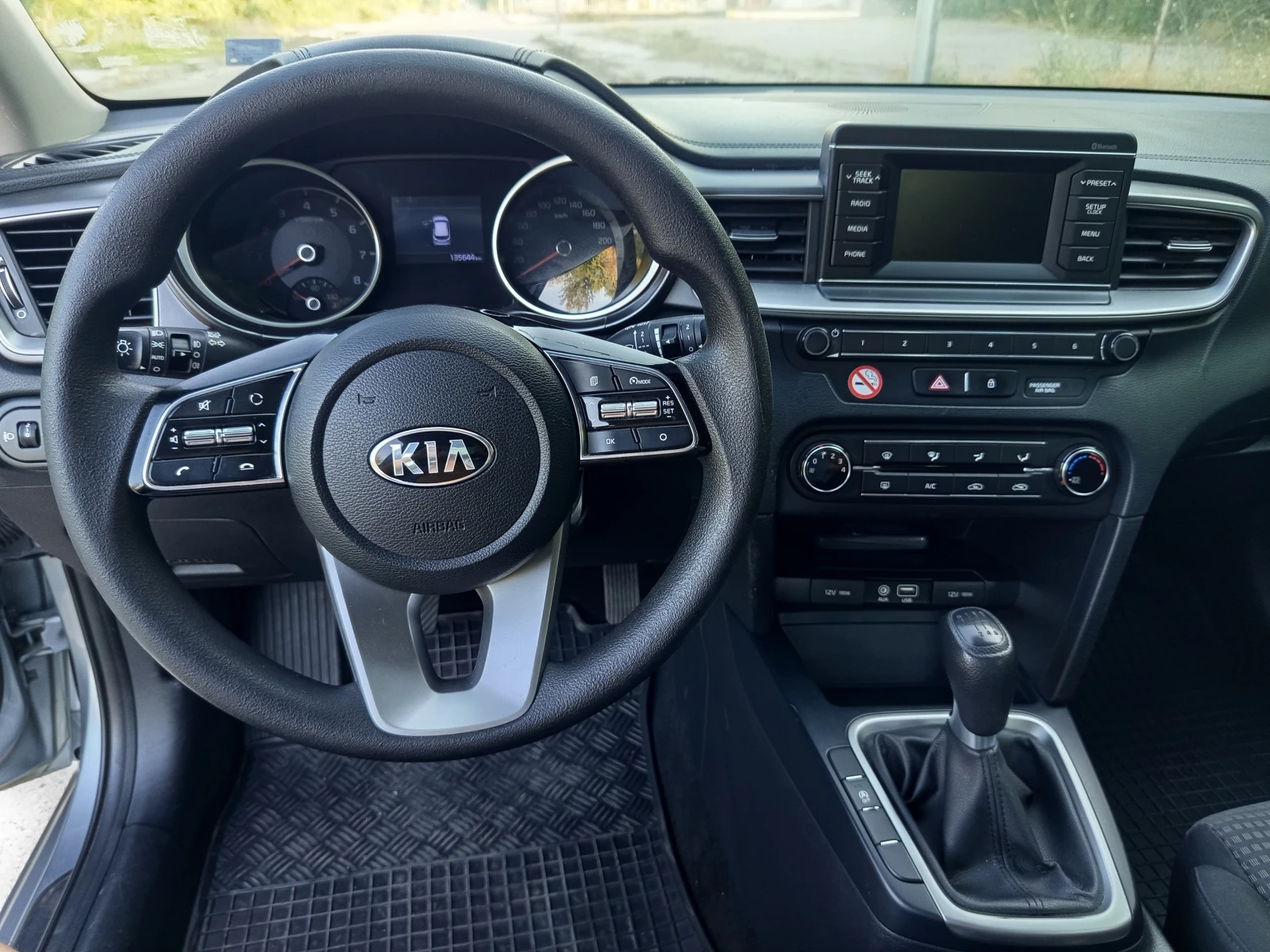 Kia Ceed 1.4/100кс.* * * , снимка 11 - Автомобили и джипове - 55936836