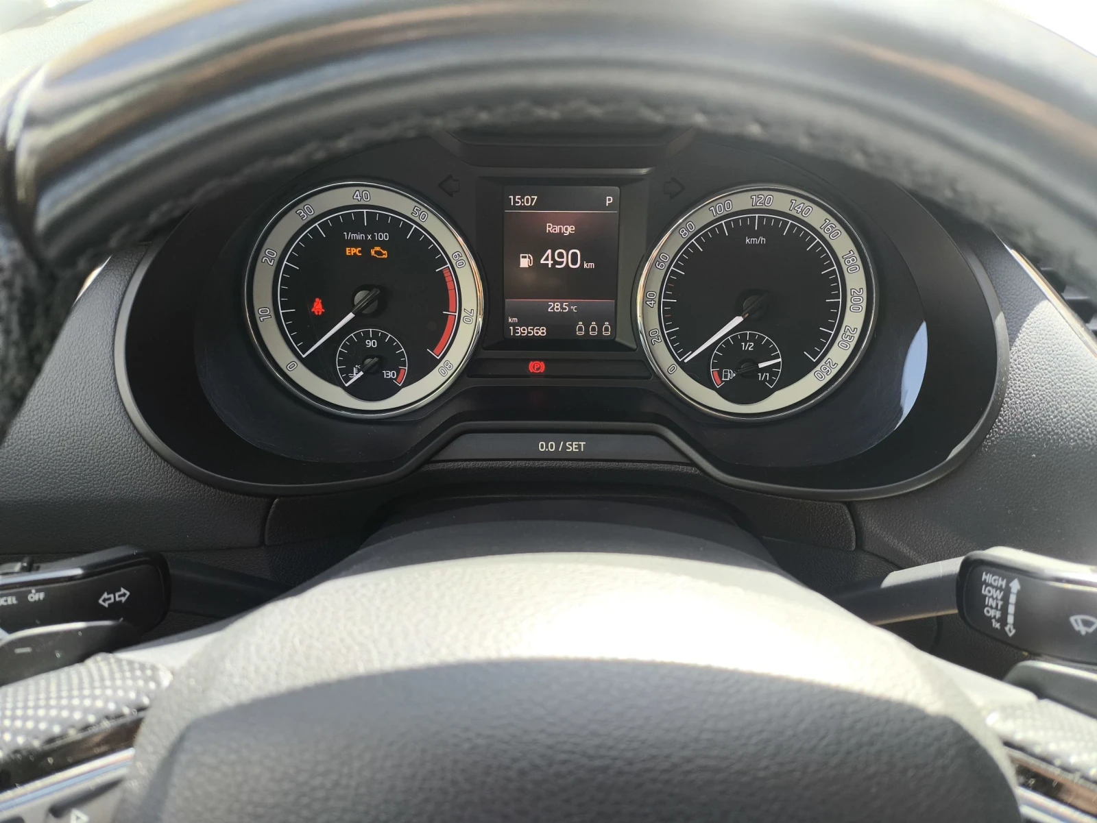 Skoda Octavia, снимка 7 - Автомобили и джипове - 56354145