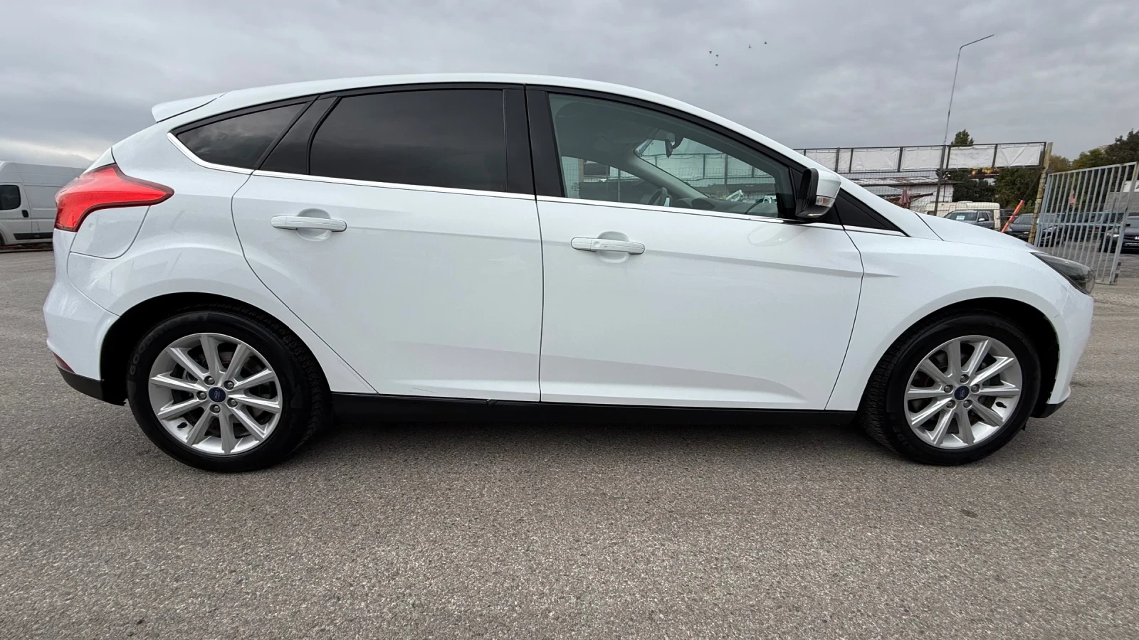 Ford Focus 1.6 i LPG BRC Titanium, снимка 7 - Автомобили и джипове - 56637066