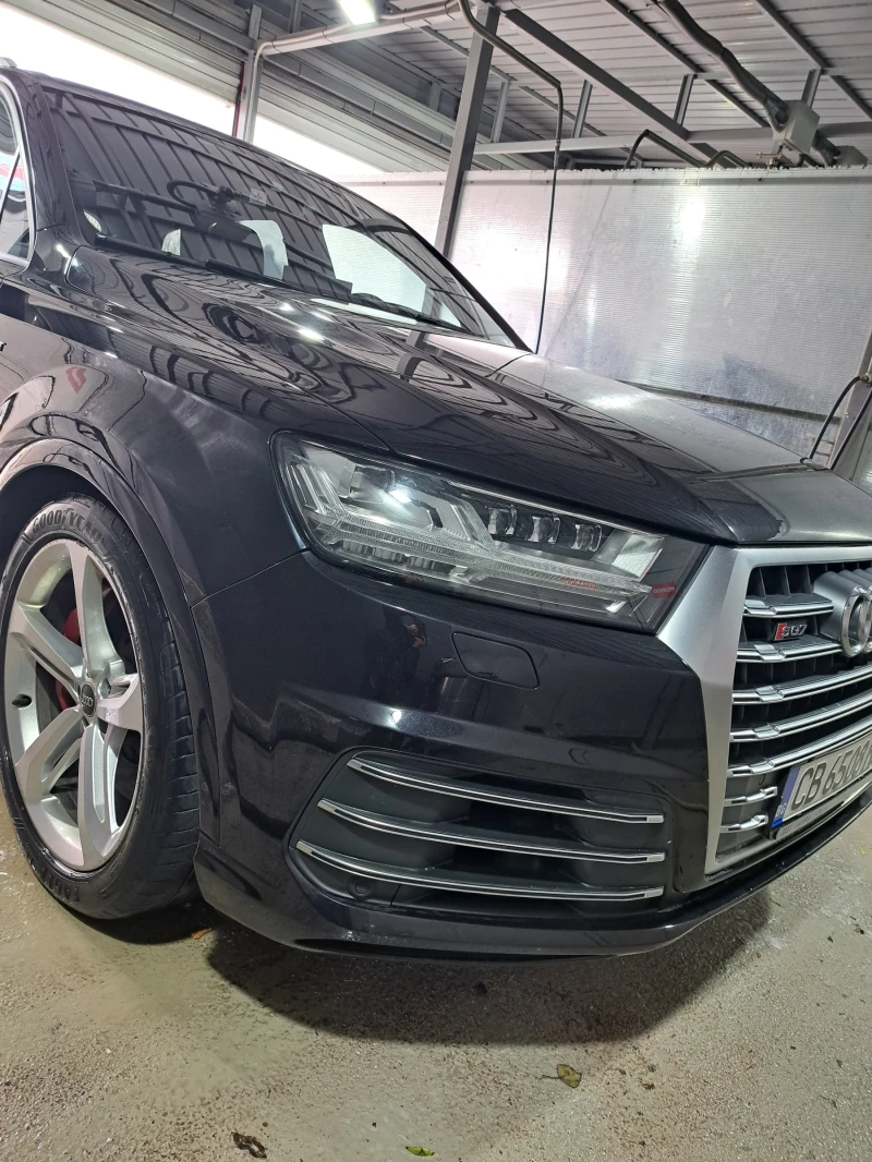 Audi SQ7 4.0 TDI, снимка 4 - Автомобили и джипове - 52597624
