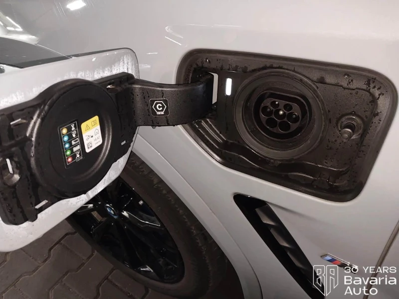 BMW X3 30e xDrive M Sport Paket Sportautomatic, снимка 10 - Автомобили и джипове - 52727743